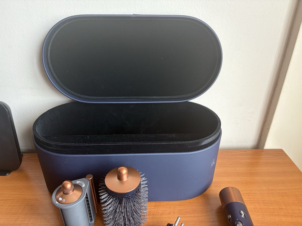 Сешоар Dyson airwrap
