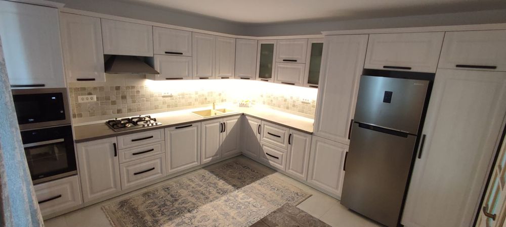 Închiriez casa Fermelor