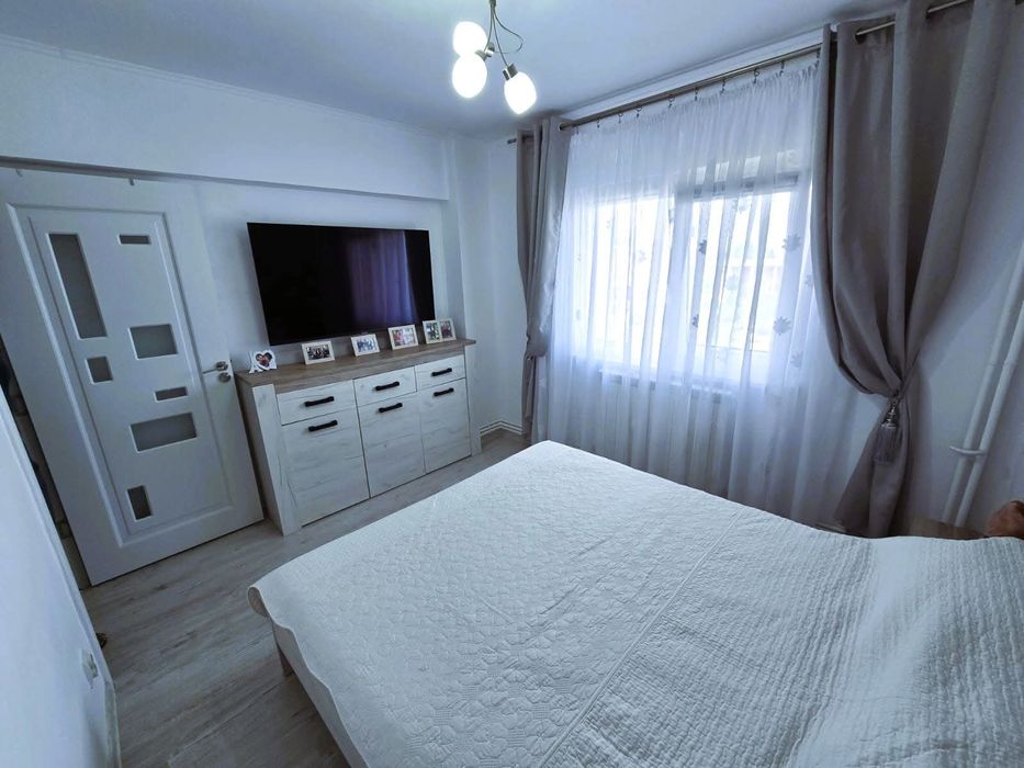 Vând apartament 2 camere