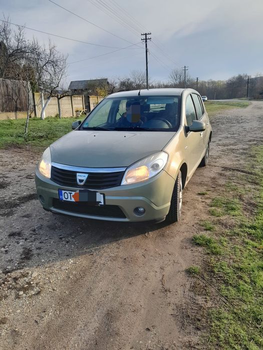 Vând Dacia Sandero