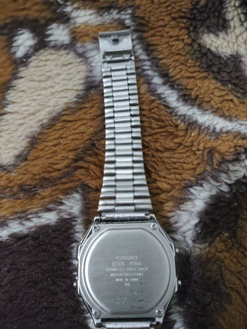 Продам Часы Casio