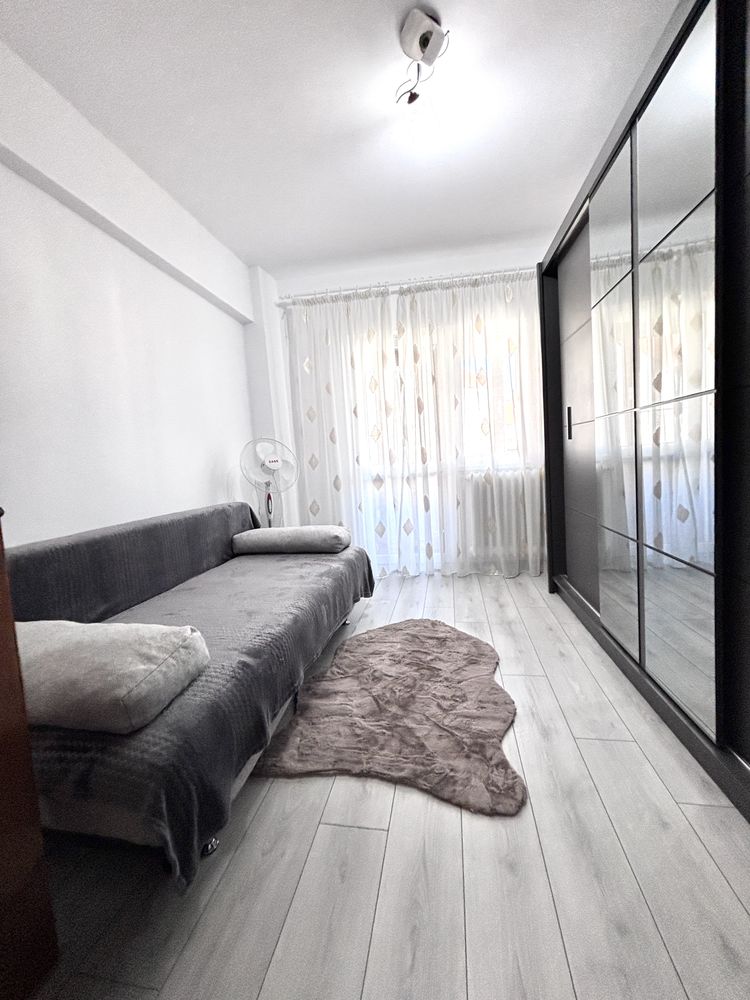 Apartament 3 camere dec, 2 bai, mobilat complet, zona Lic. Sportiv