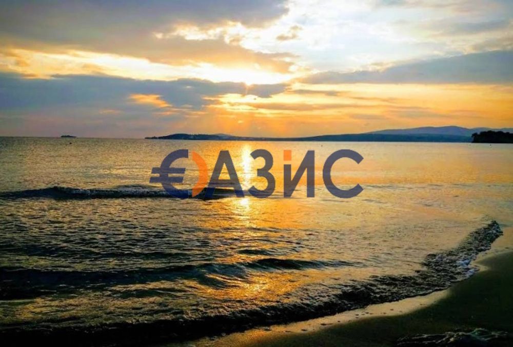 Продава се Двустаен апартамент в Бургас, Център - 63 кв.м за 1297 €/кв.м - Снимка #12