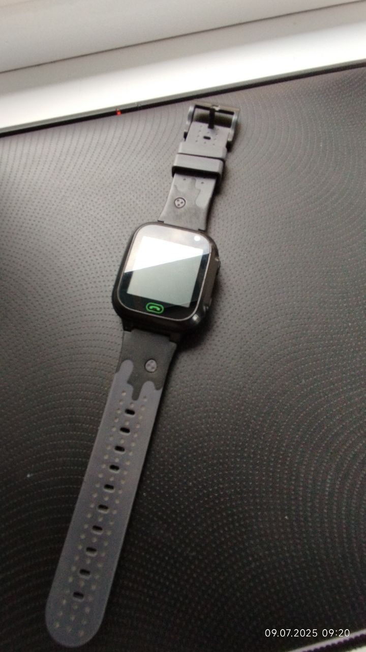 Detskiy smart watch sim kartalik yangidek