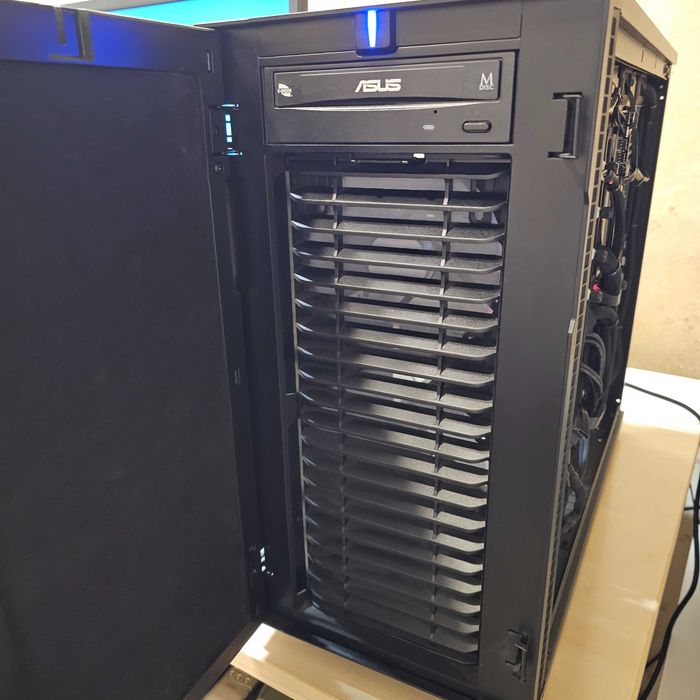 Настолен компютър Fractal R6 i7-8700k/RTX2060/16GB/HDD 2TB