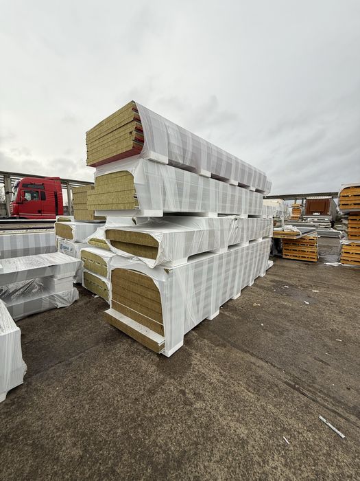 Panouri sandwich de perete si acoperis