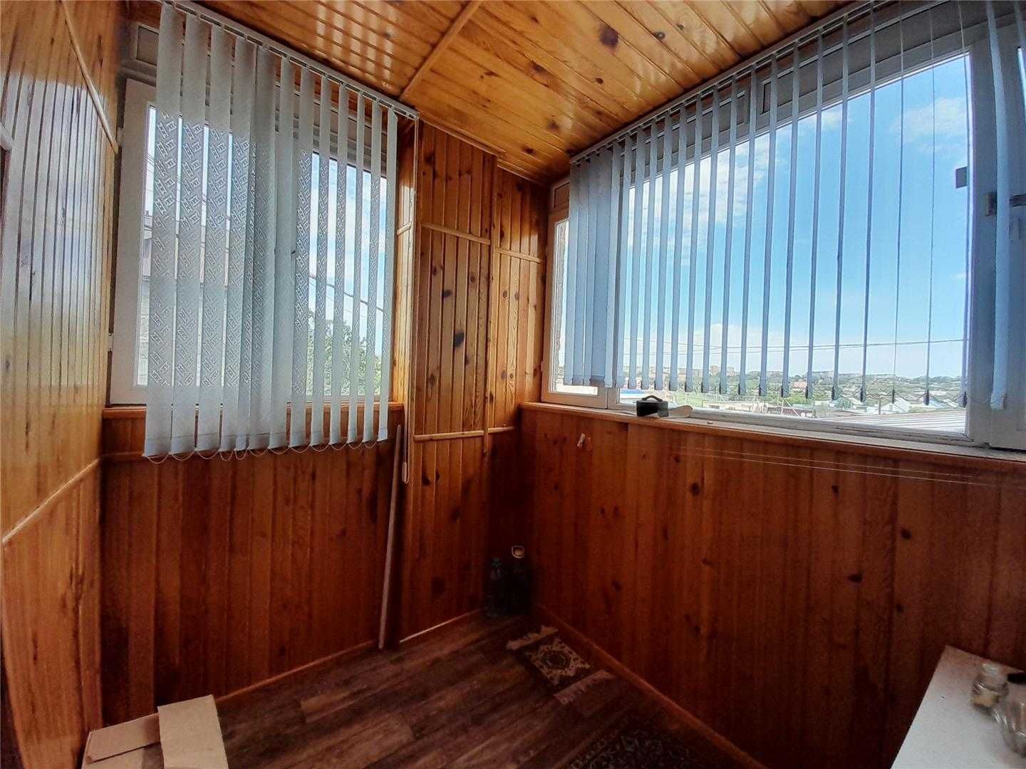 Продам 3 этажный особняк на 9а мкр
