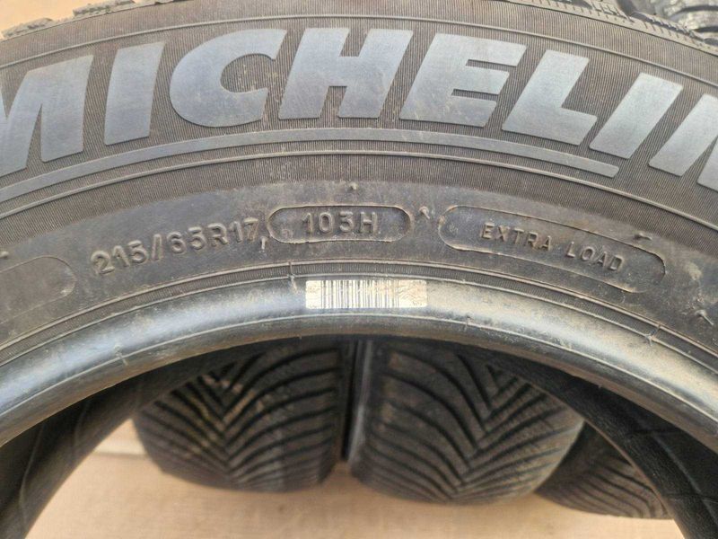 4 Michelin R17 215/65 Anvelope de iarnă DOT2922