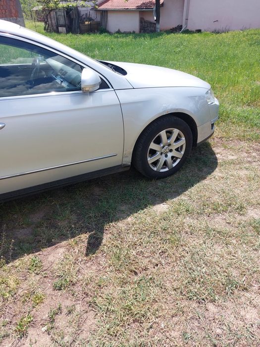 Vând Vw Passat B6 1.6 6 trepte