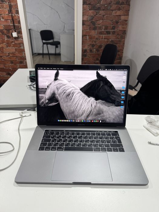Macbook Pro 15 2017 Touch bar