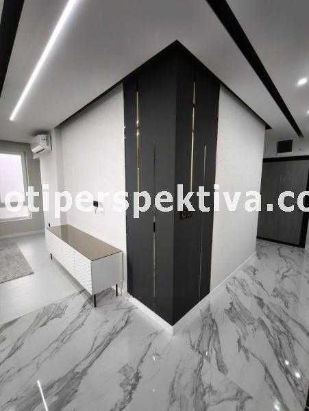 Продава се Двустаен апартамент в Пловдив, Христо Смирненски - 85 кв.м за 1871 €/кв.м - Снимка #11