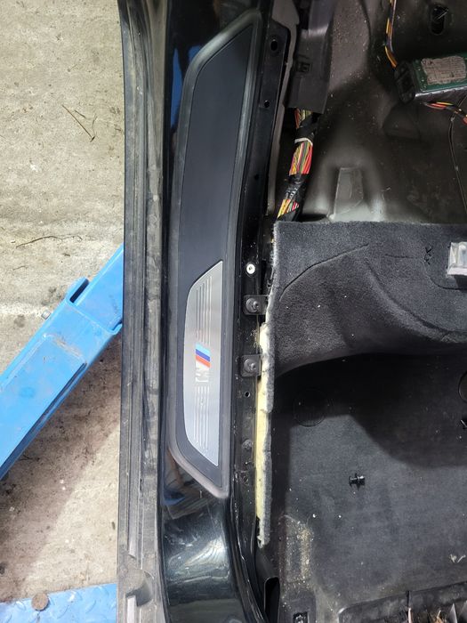 М лайсни за BMW F01