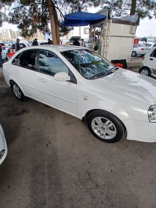 Срочно продаётся Chevrolet Lacetti