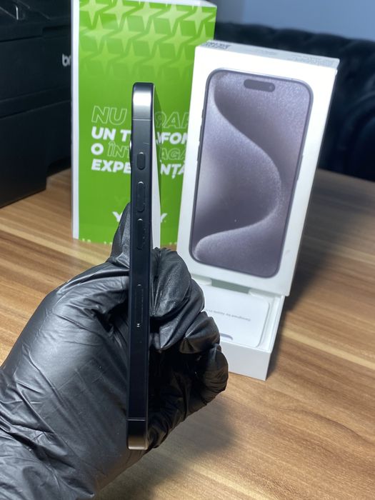 iPhone 15 Pro • 128 GB • Black Titanium