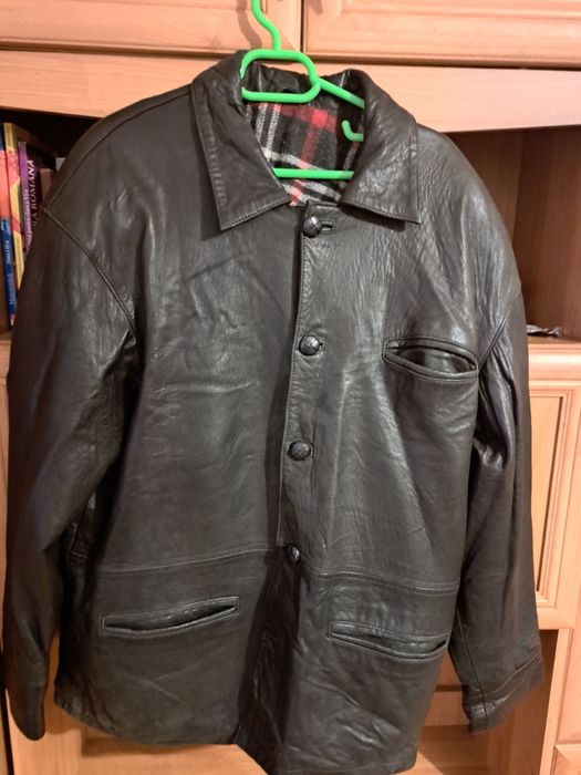 Haină barbat marimea 48 din piele naturala