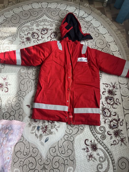 Продам спец одежду и обувь , не дорого !