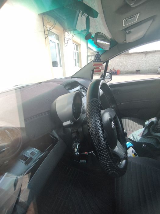 Spark sotiladi variantga xam bor