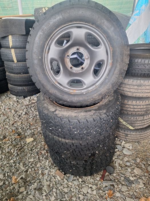 Roți toyota,suzuki  215/65 R16