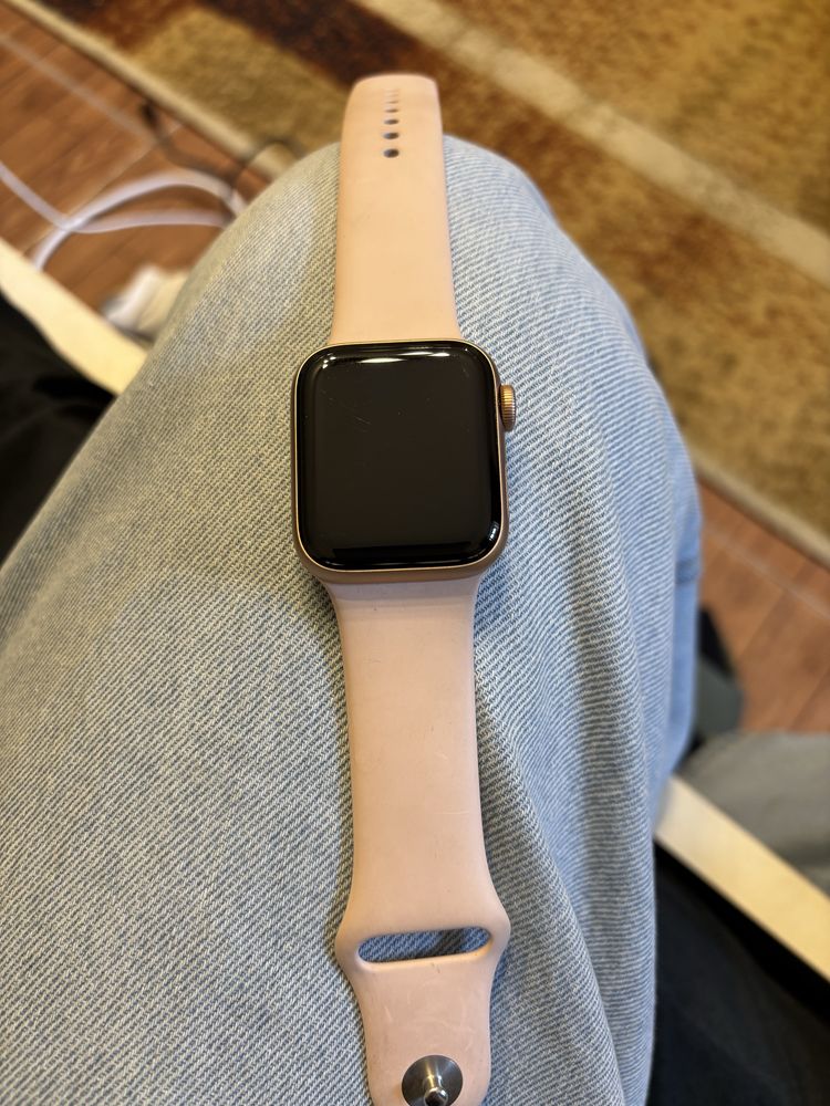 Apple watch SE 6 series
