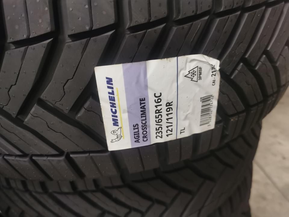 Michelin crossclimate 235/65/16c