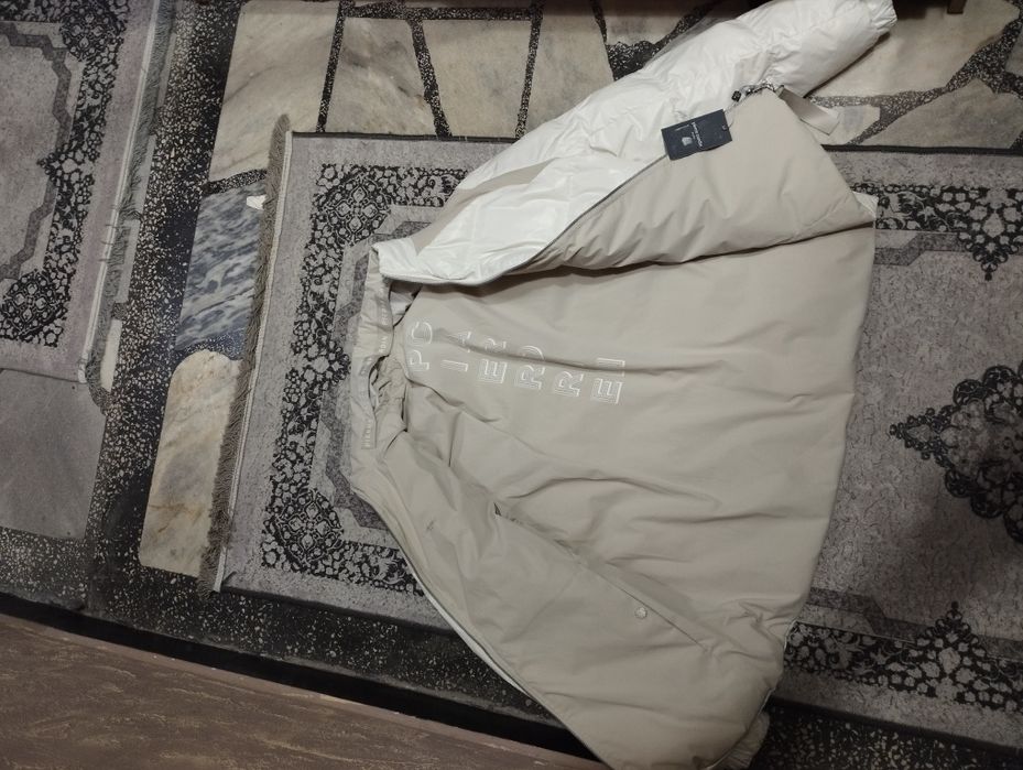 Pierre Cardin Paris яке