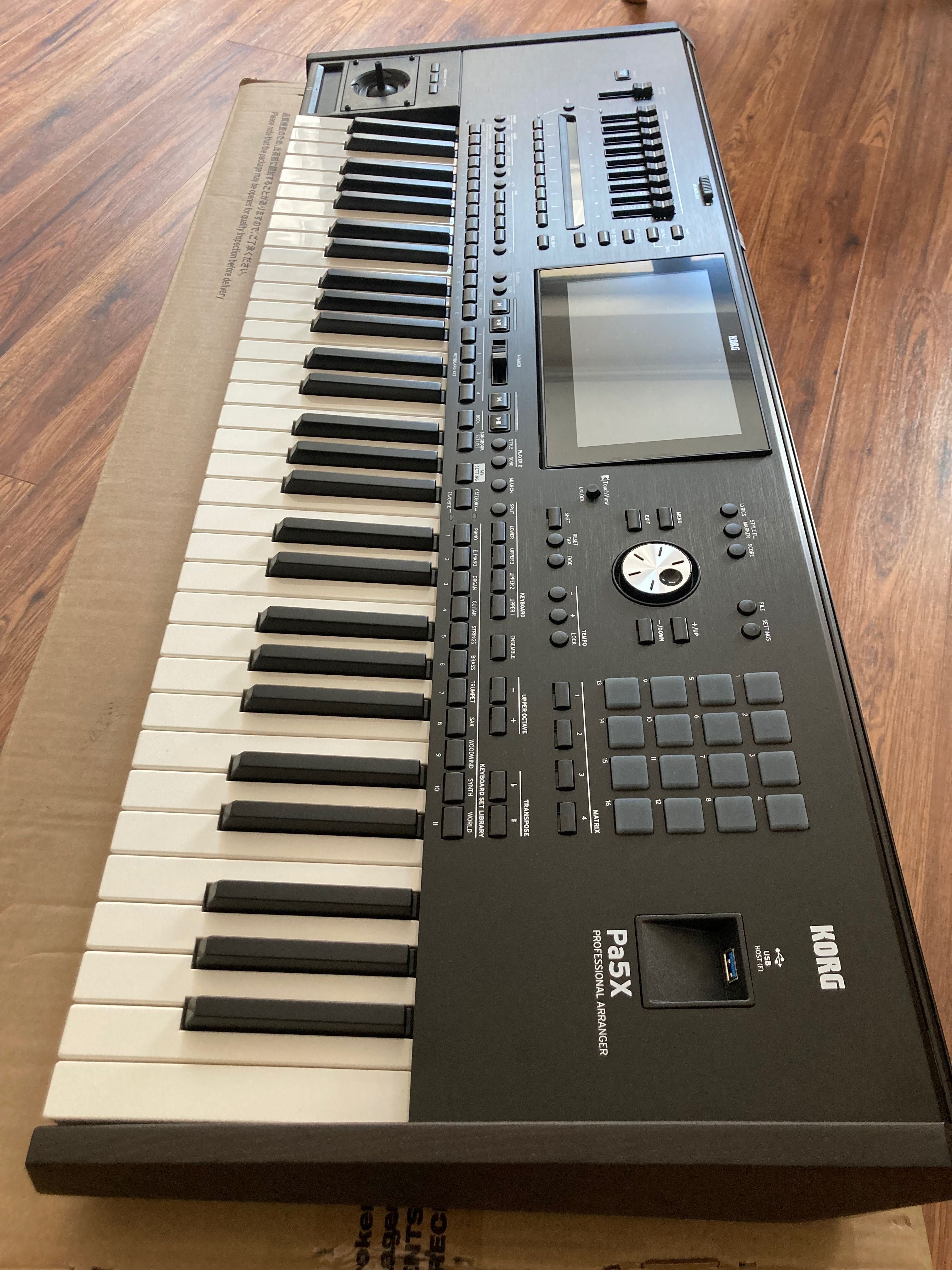 Korg PA 5X - 61 клавиша Синтезатор