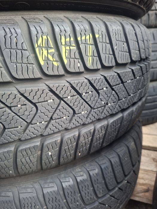 225 50 18 Pirelli Runflat iarnă set 4 buc ca noi