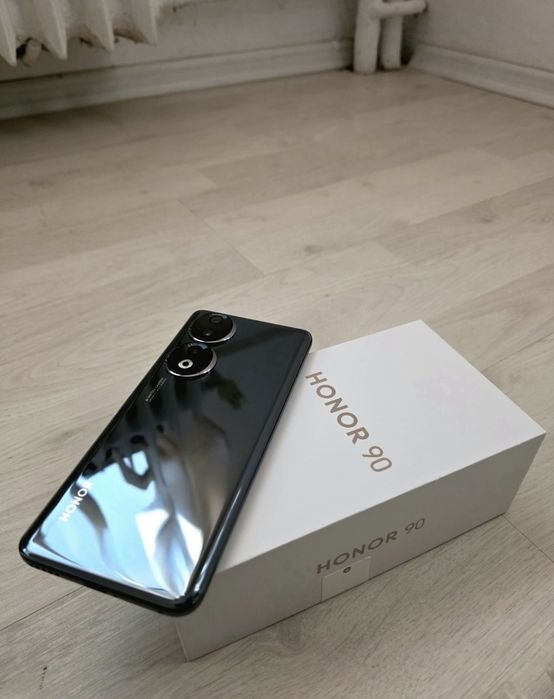 Honor90 12ram/512 memorie vând schimb
