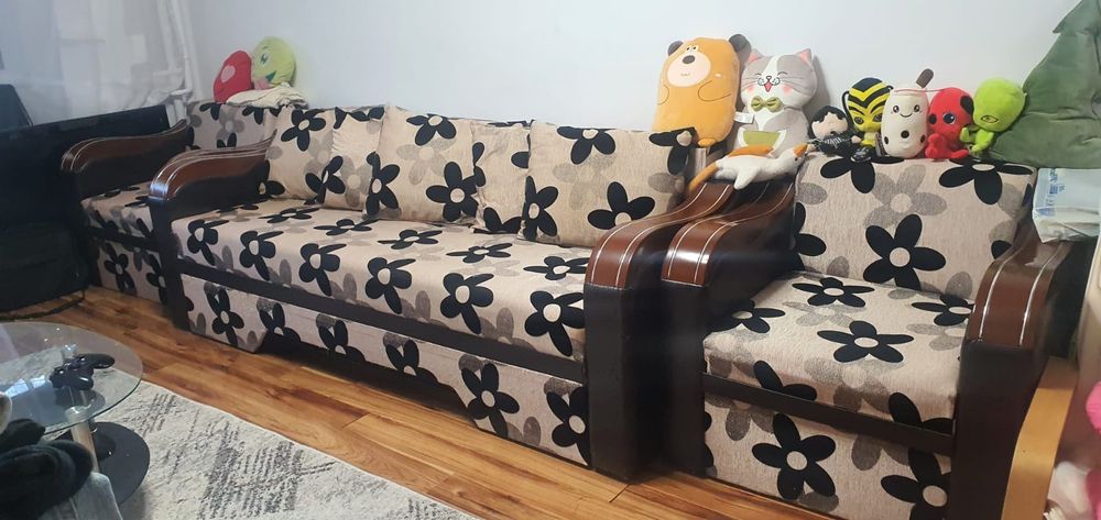 Set canapea extensibila si 2 fotolii