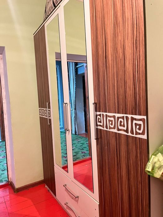 Шкаф 4 есікті почти новый самавызыв