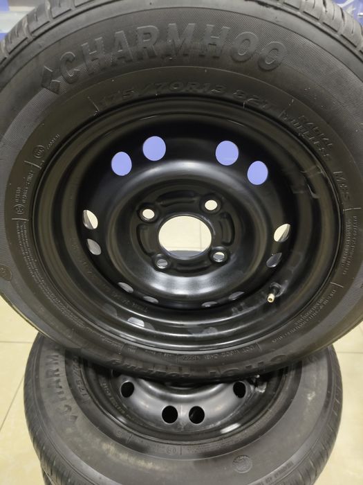 Charmhoo avtoshina diskalari bilan sotiladi