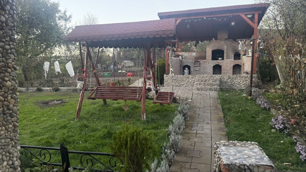 Vand casa pe strada Valea Codorului nr.30