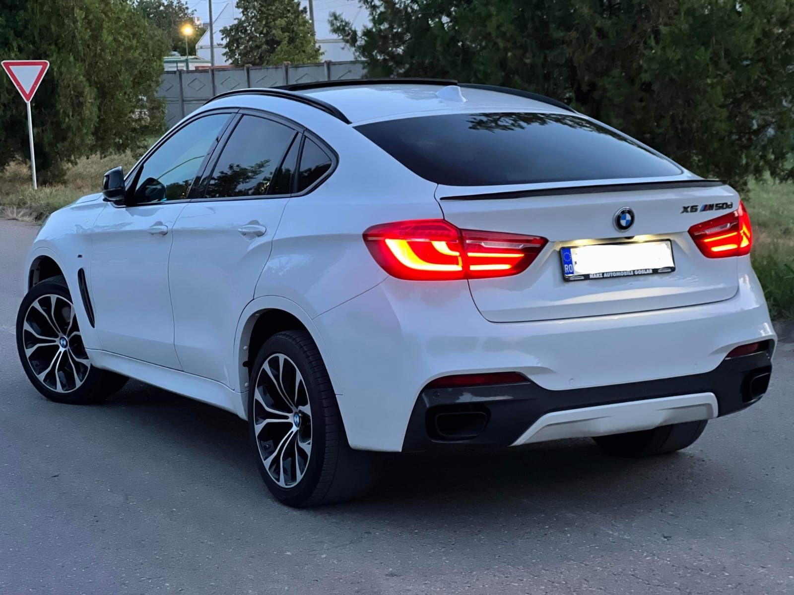 Bmw X6m50d 2015 Interior Individual