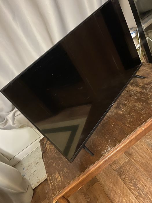 Продам смарт телевизор