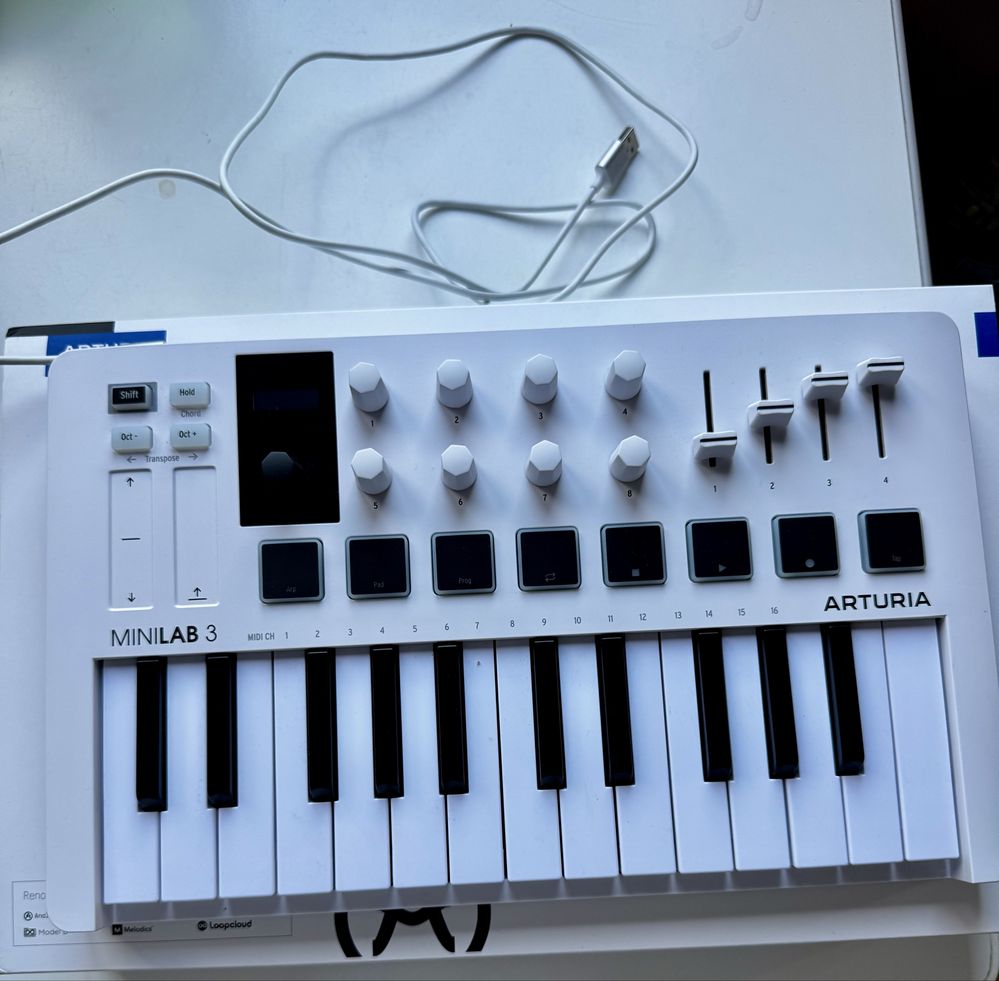 ARTURIA Mini Lab 3 Midi Контролер Ново