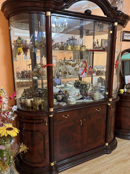 Продается сервант