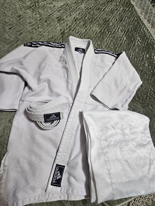 Продам кимоно дзюдоиста