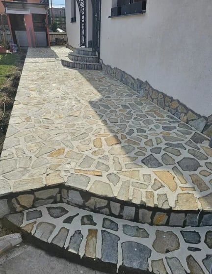 Piatra pentru pavaje ,montam la cerere ,livram oriunde