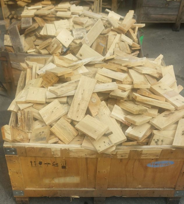 Lemne de foc din rasinos