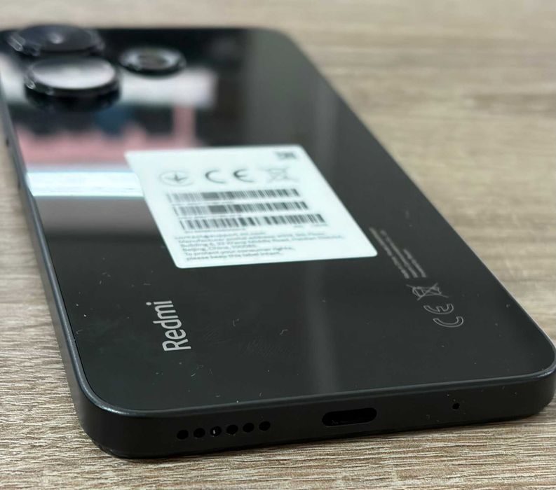 Продавам Redmi 13  128/6gb