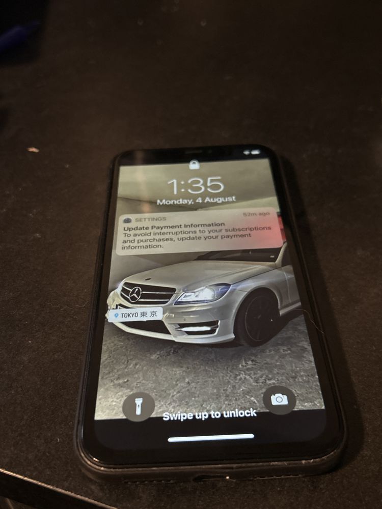 iphone 11 за части с нов дисплей