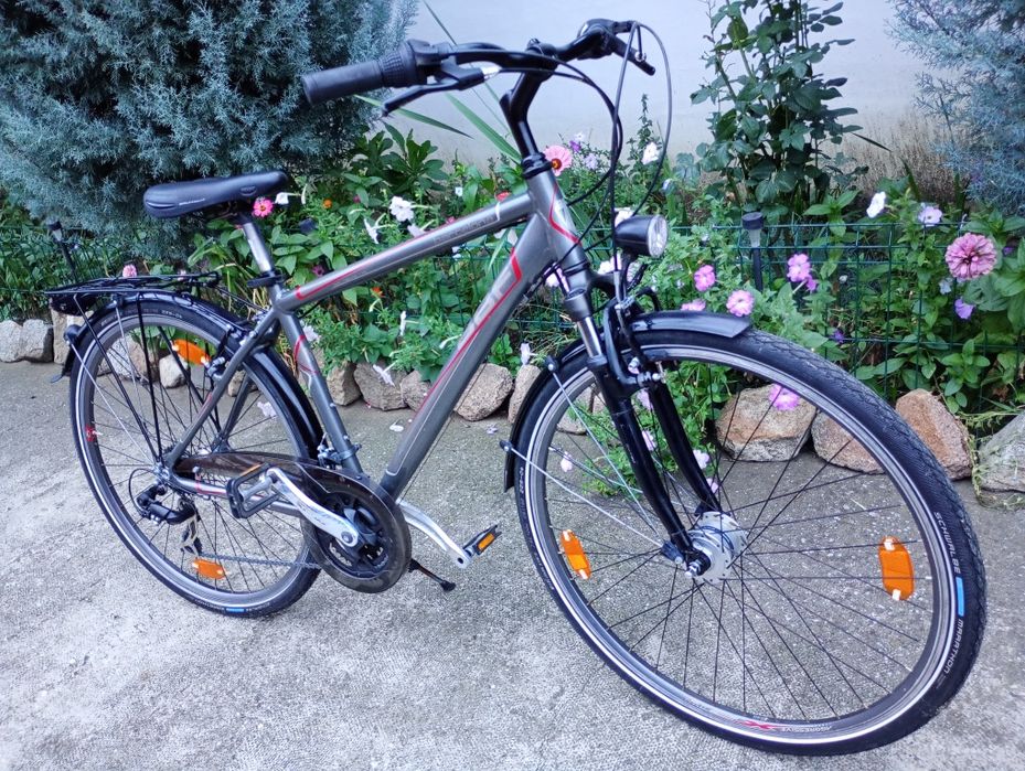 Bicicletă bărbați BBF,roți 28,cu 3x7 vit,stare f bună !