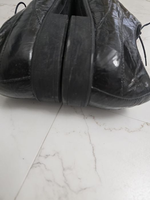 Pantofi din piele naturala lacuita