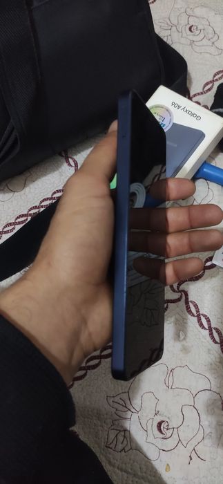 Samsung A 06. 128 gb 4 ram