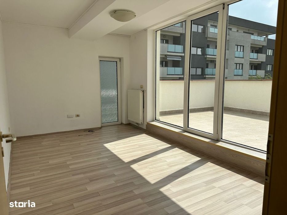 Spațiu comercial / Birouri Premium I Terasă 18 mp I zona Lipovei