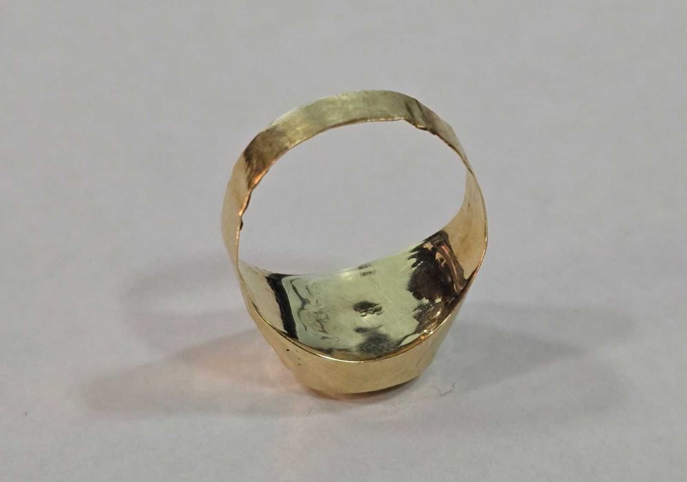 Златен мъжки пръстен 14 карата BMW