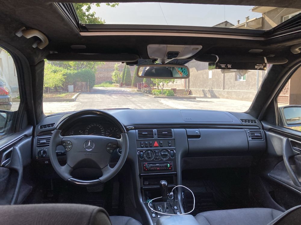 Mercades benz W210