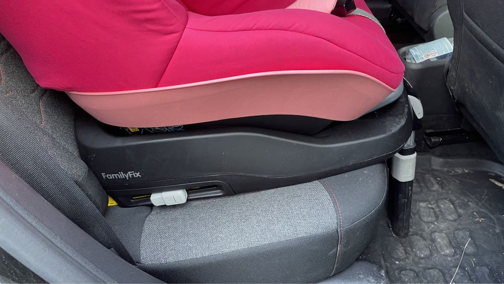 Scaun masina Maxi Cosi Pearl roz cu baza Isofix inclusa
