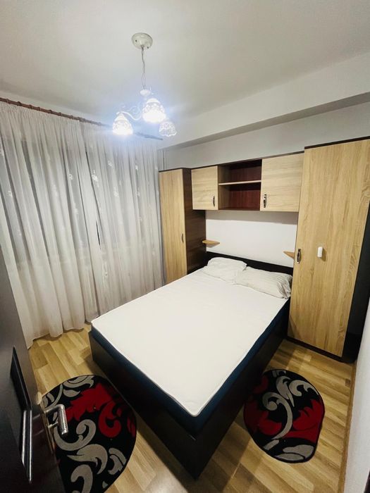 Inchiriez garsoniera Targul de Craciun din Craiova