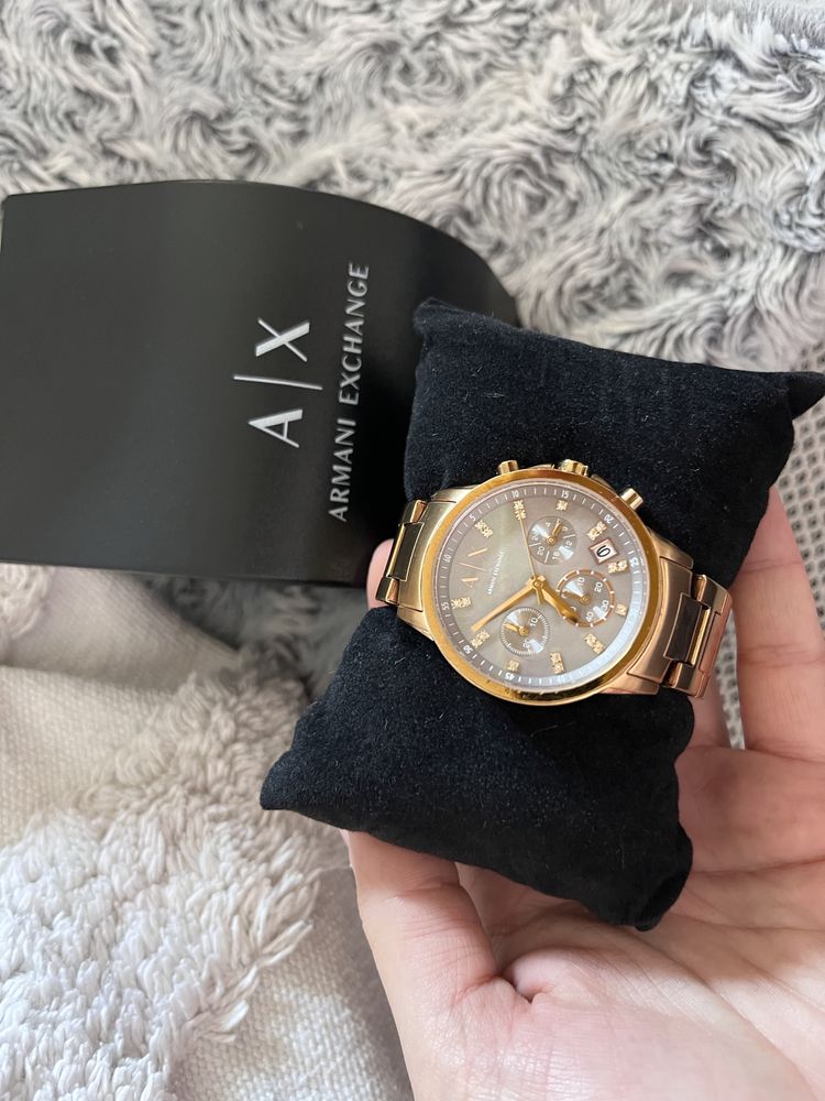 Armani Exchange AX4326 rose gold часовник